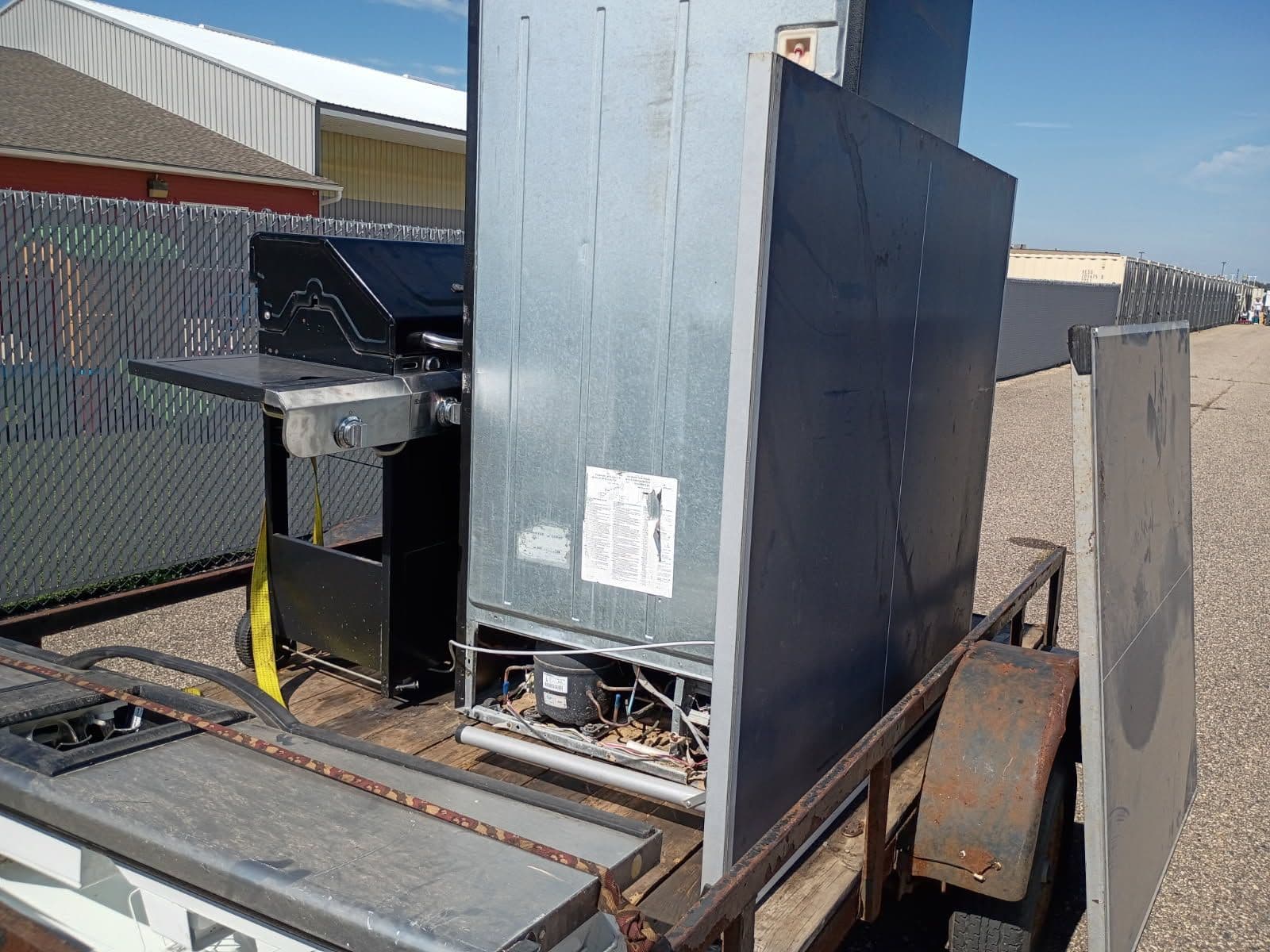 Gallery photos for Efficient Appliance Removal in Carver County: Image #1