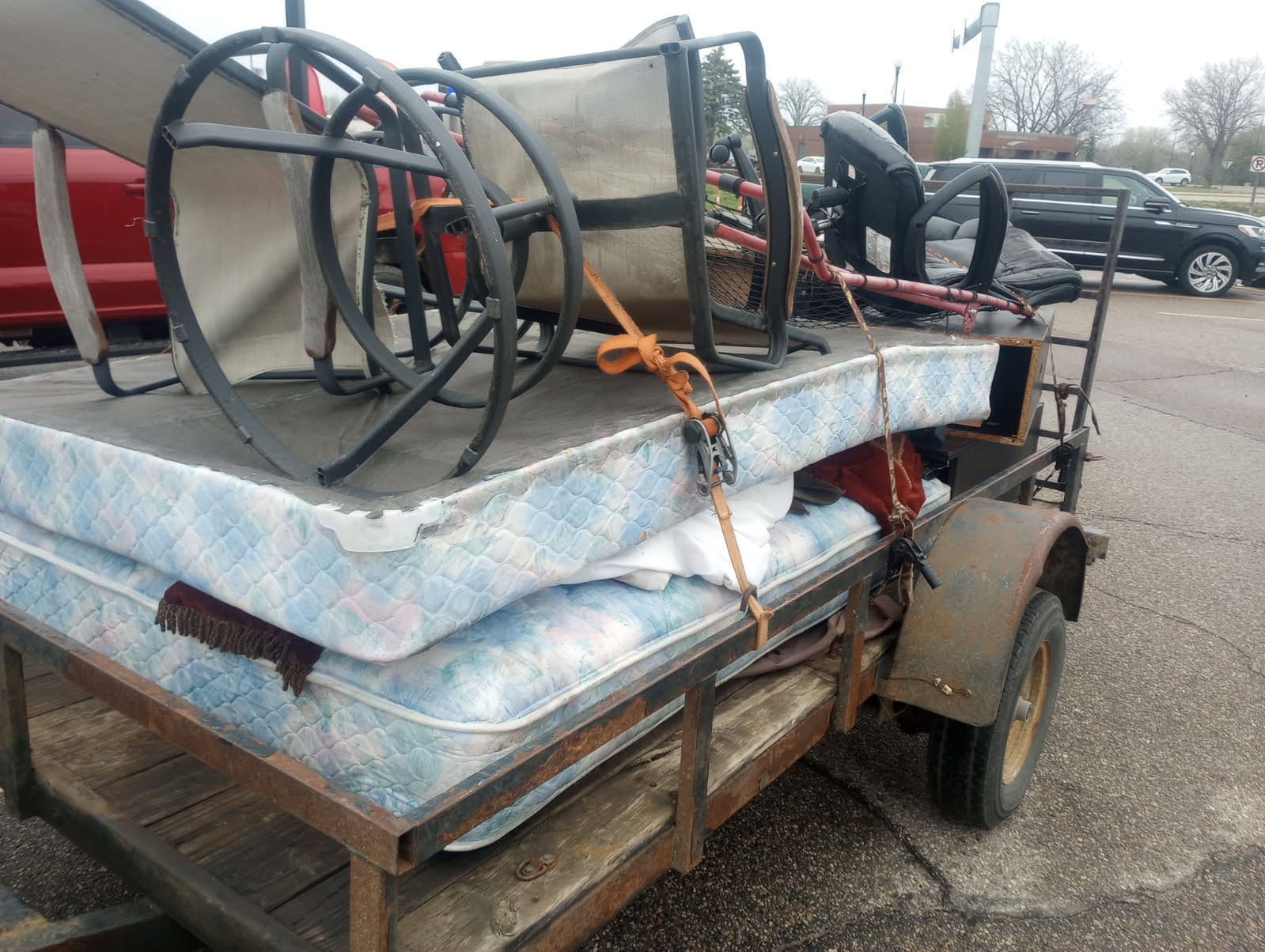 Project Efficient Junk Removal in Scott County image