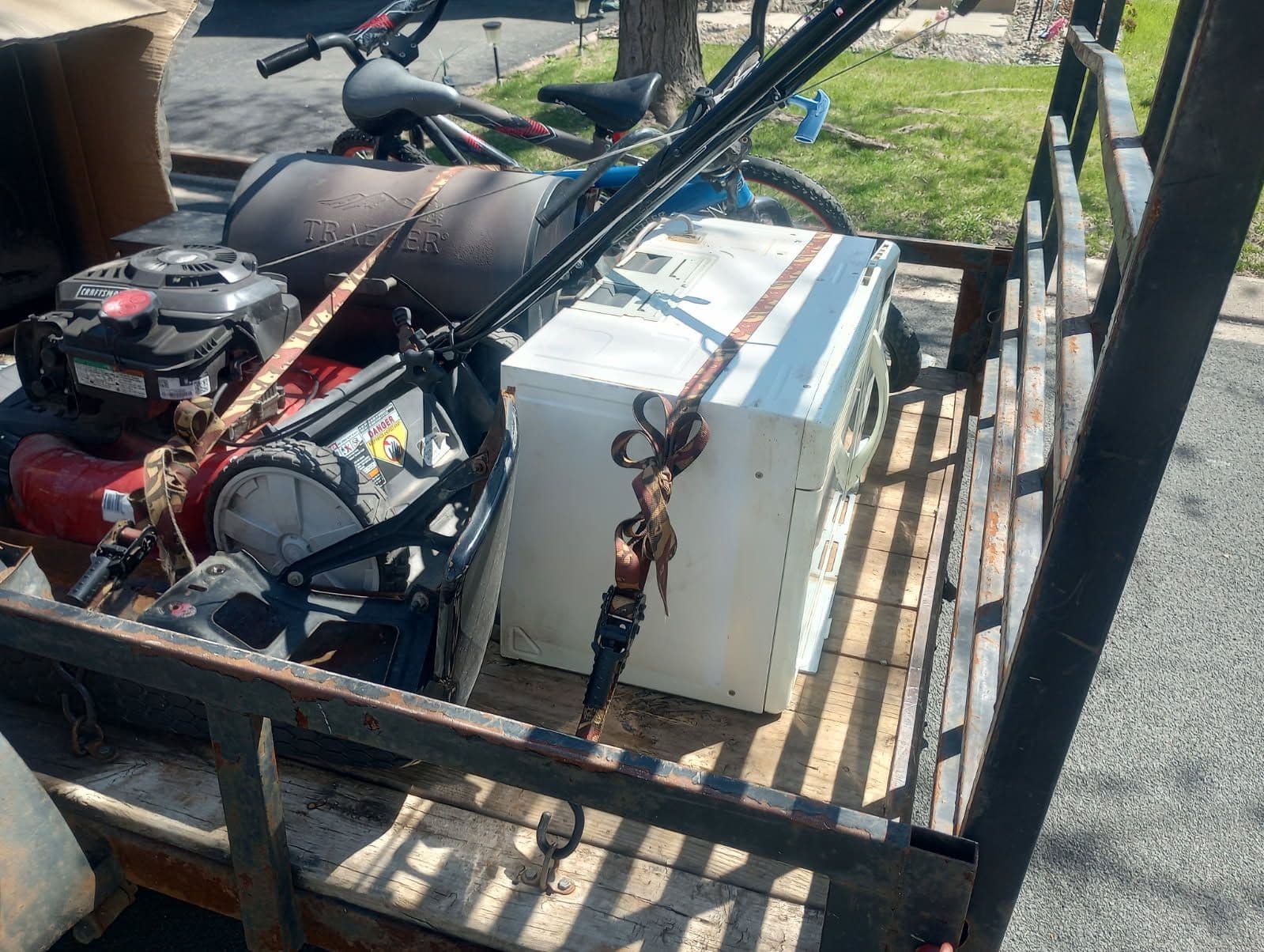 Gallery photos for Efficient Junk Removal in New Prague and Shakopee: Image #2