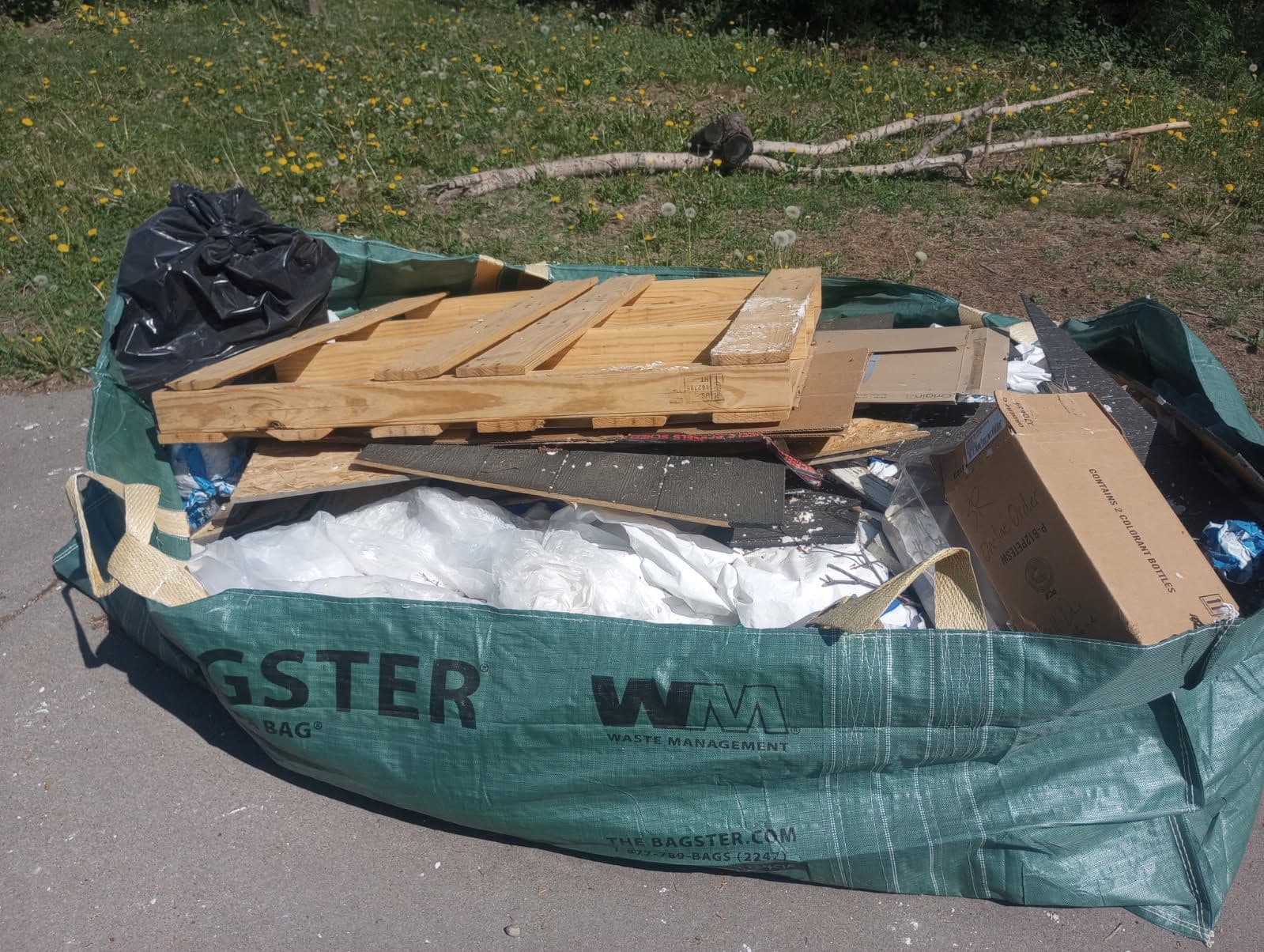 Gallery photos for Efficient Junk Removal Across Carver and Le Sueur: Image #1