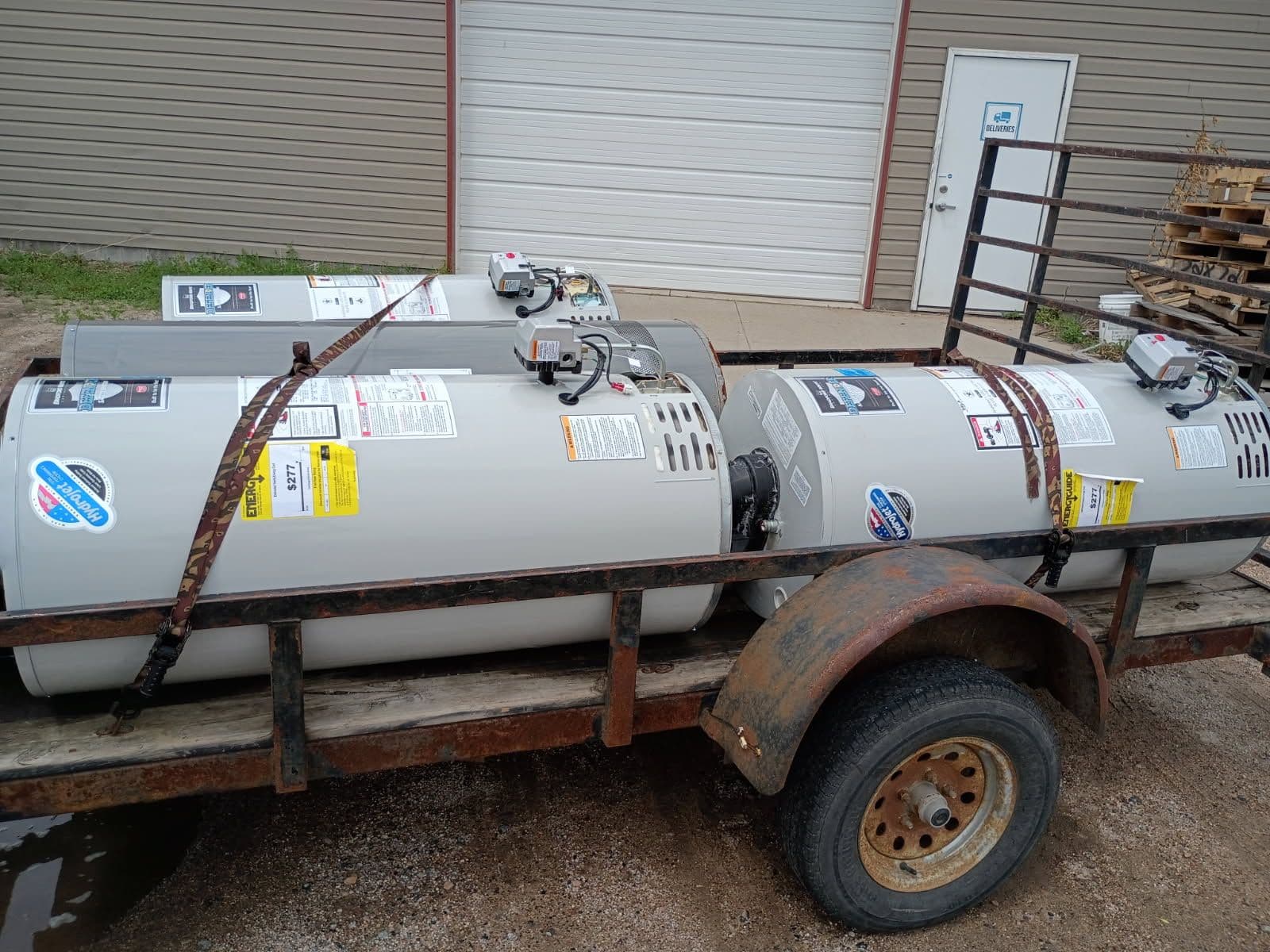 Efficient Water Heater Removal and Recycling image