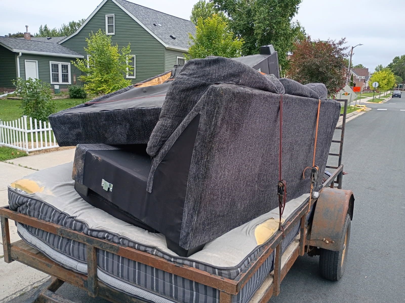 Effortless Furniture Removal in Arlington image